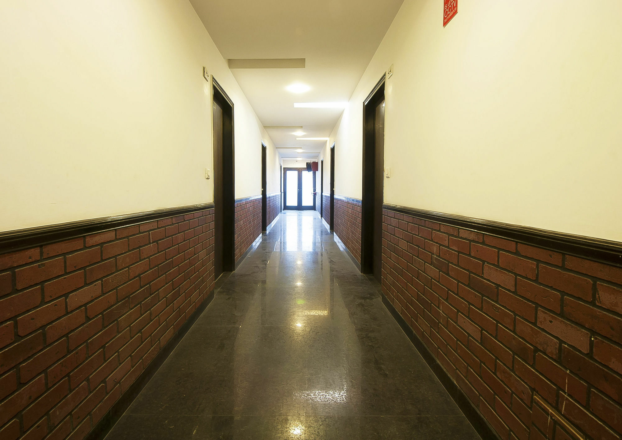 Golden Leaf Hotel Nowe Delhi Zewnętrze zdjęcie