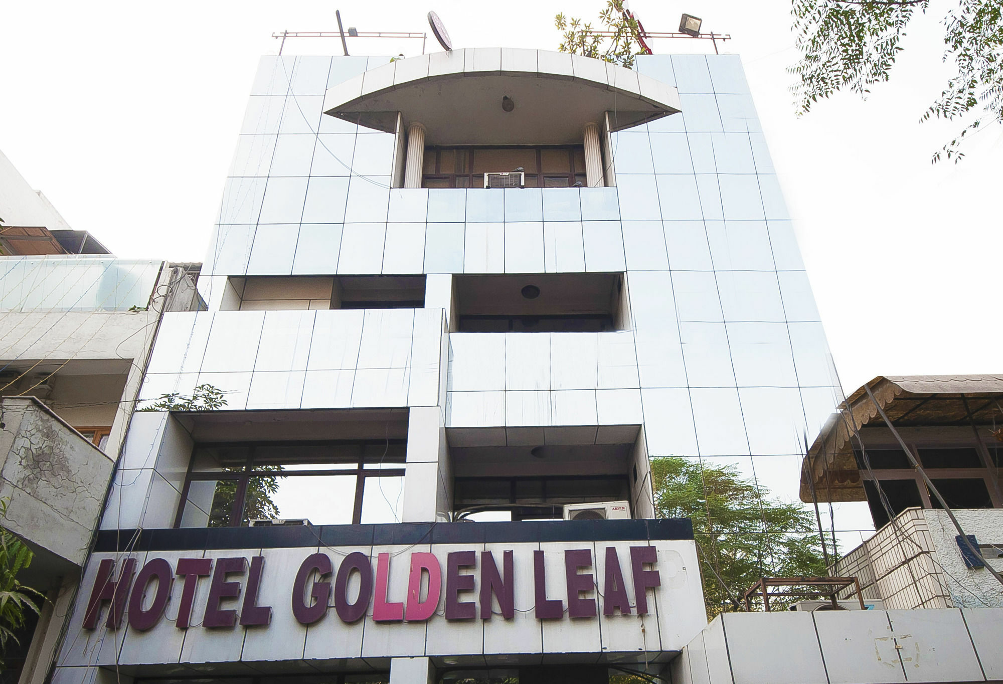 Golden Leaf Hotel Nowe Delhi Zewnętrze zdjęcie