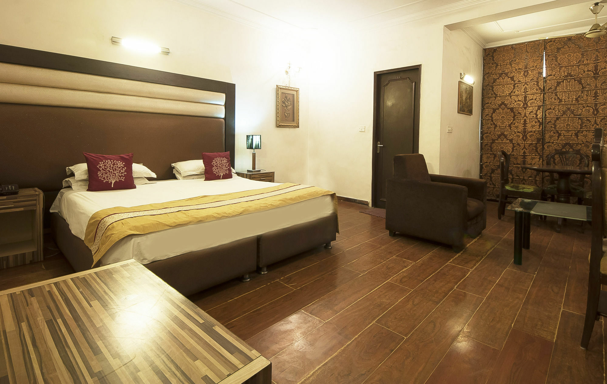 Golden Leaf Hotel Nowe Delhi Zewnętrze zdjęcie